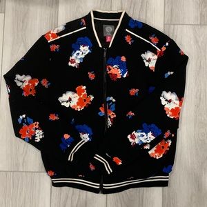 Adorable Vince Camuto summer bomber